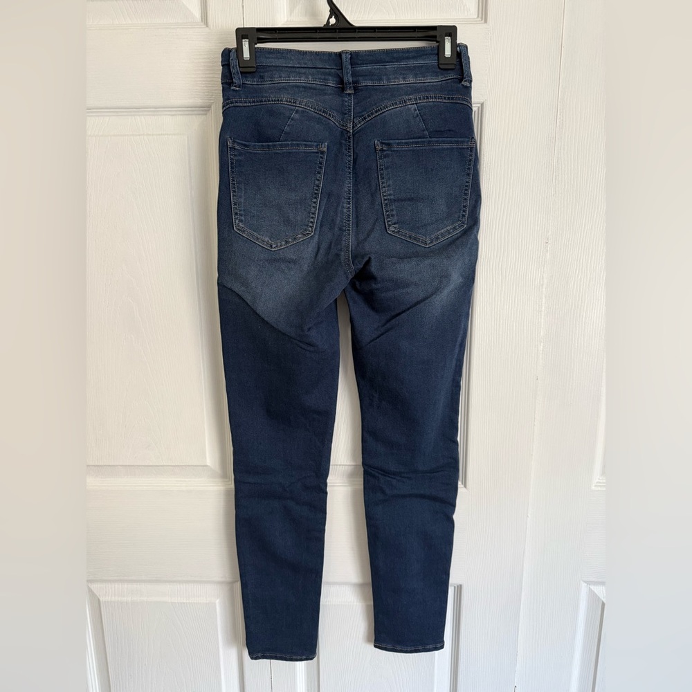 Dollhouse Jeans - Picture 2 of 2